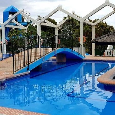 בנאלמדנה Parking Privado Benalbeach מראה חיצוני תמונה