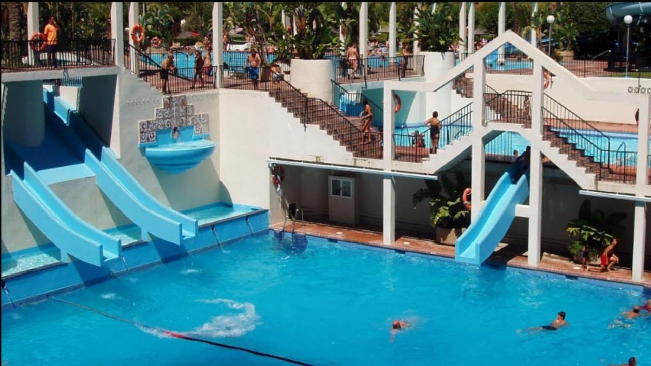 בנאלמדנה Parking Privado Benalbeach מראה חיצוני תמונה