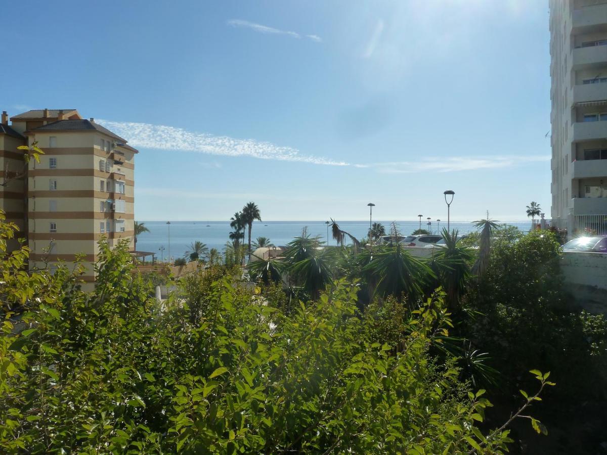 בנאלמדנה Parking Privado Benalbeach מראה חיצוני תמונה
