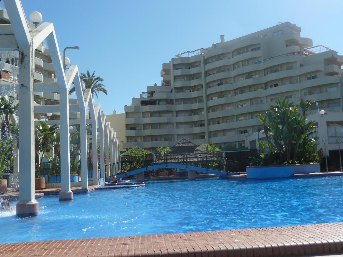 בנאלמדנה Parking Privado Benalbeach מראה חיצוני תמונה